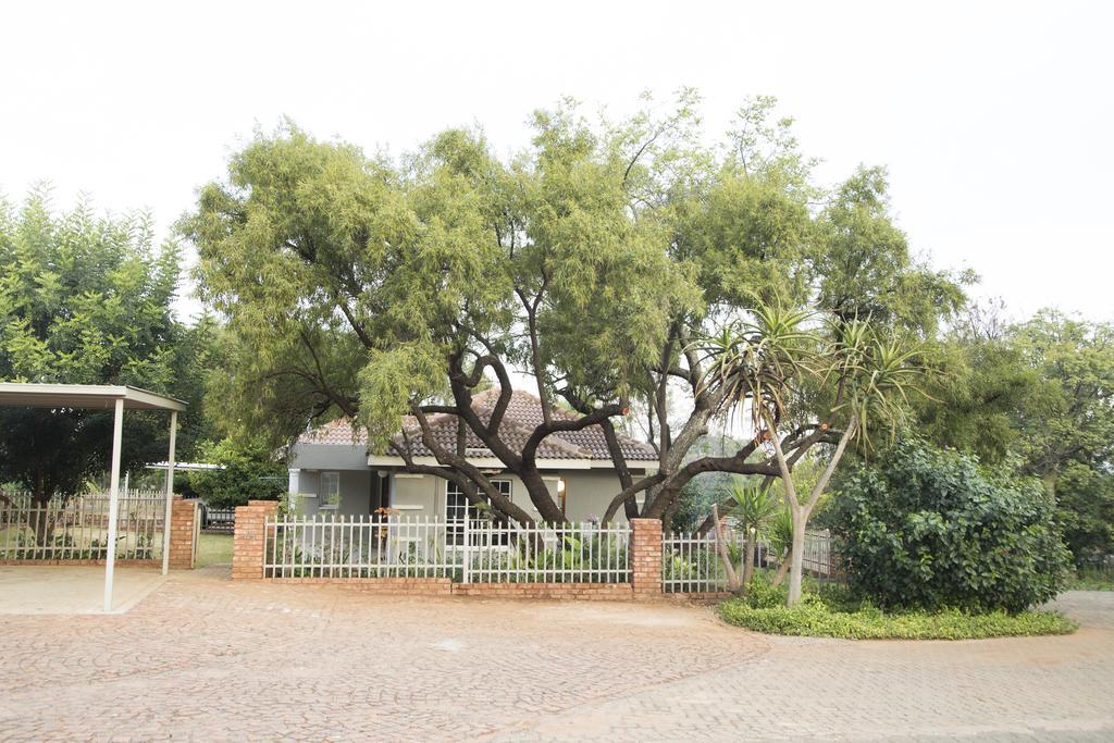 Nehema Manor Villa Hartbeespoort Exterior foto